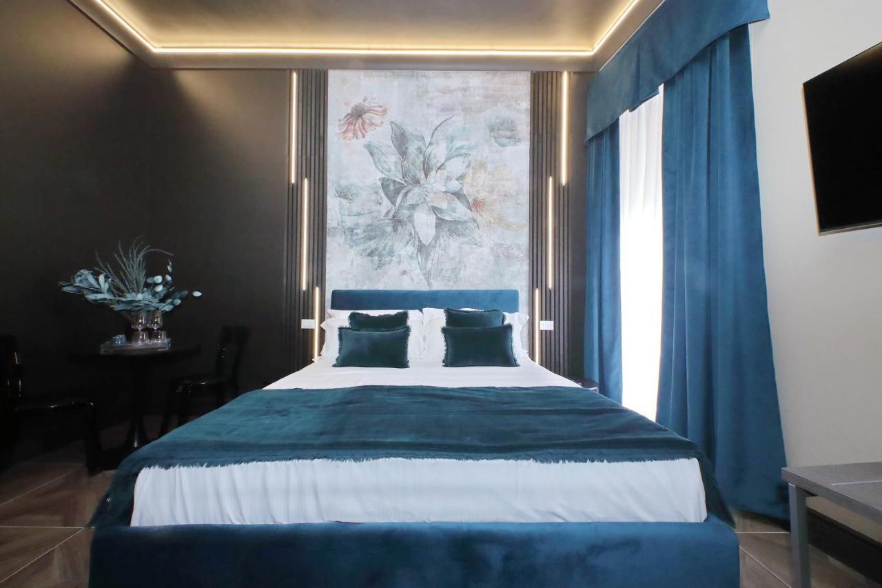 Ych-Butterfly Flat Close Trevi Fountain Rzym Zewnętrze zdjęcie